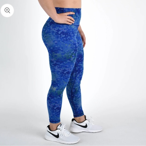 FLEO El Toro 25" Baja Splat Leggings Smalll - Picture 3 of 13